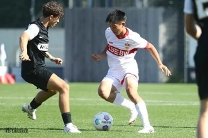 官方：謝初筠離開斯圖加特U19隊(duì) 他正在參加土倫杯配圖