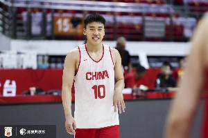 媒體人：男籃教練組給隊員放假三天 7號晚上再回北京集合配圖